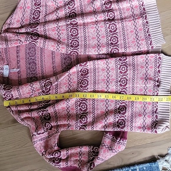 435 By Matilda Jane "Sleigh All Day" Geometeic Knit Cardigan~Size 12 - Picture 3 of 7